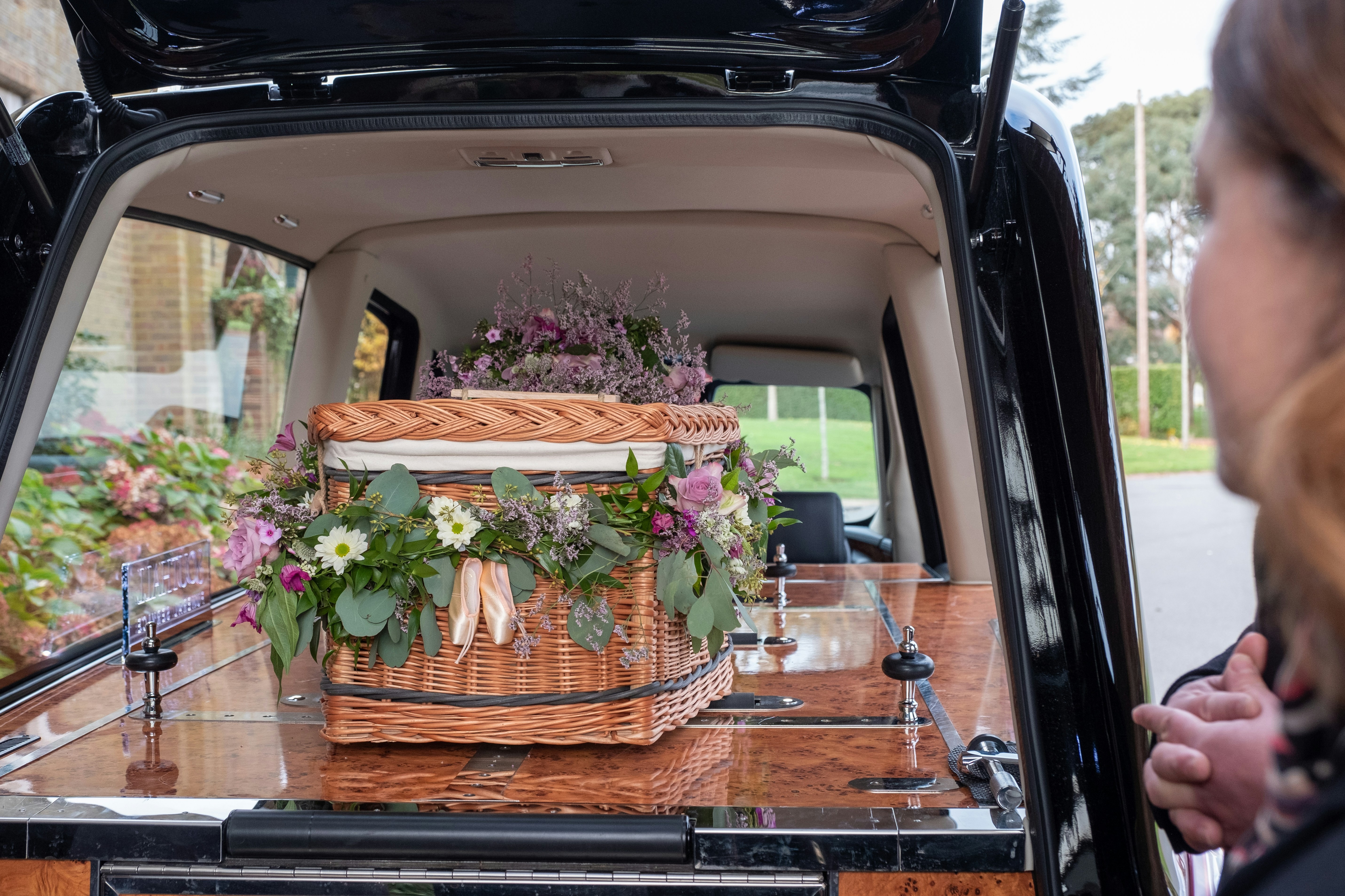 Cremation Cost Without Funeral Services